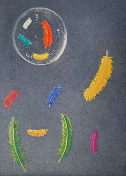Les plumes multicolores en pastel sec en cours adulte Froggy Art avec Agnès Prigent