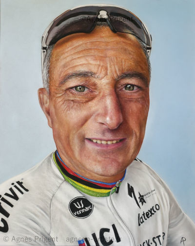 Portrait d'un cycliste caladois du Beaujolais réalisé en pastel sec par Agnès Prigent